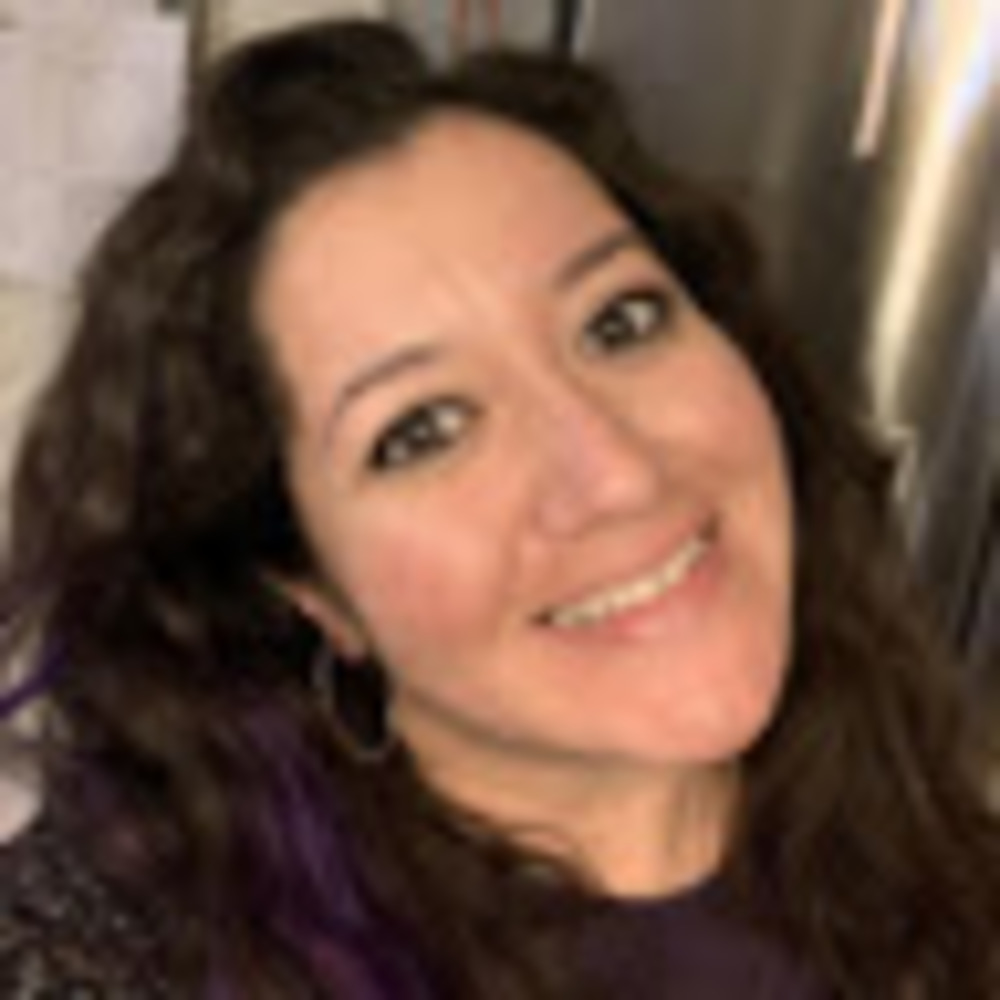 Meet your Posher, Adriana